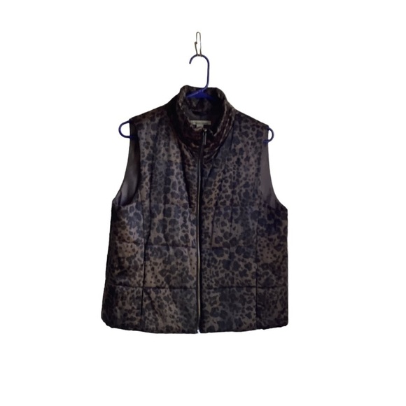 Kenneth Cole Jackets & Blazers - Kenneth Cole Women’s Animal Print Vest. Size M.